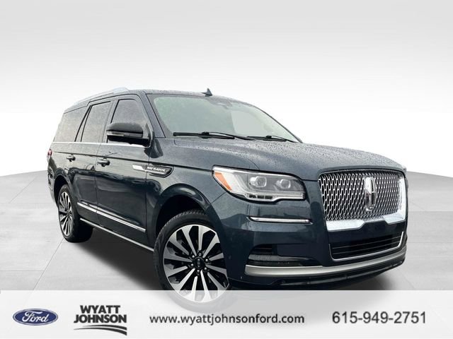 Used 2024 Lincoln Navigator Reserve image 1