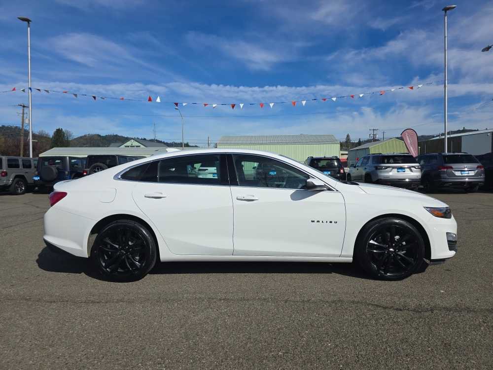 Used 2024 Chevrolet Malibu LT w/ Sport Edition image 6