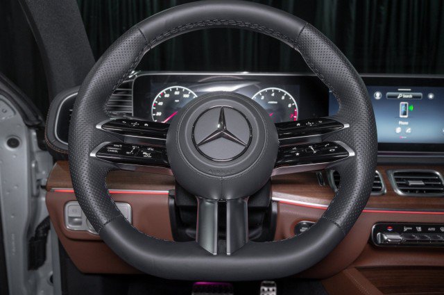 New 2026 Mercedes-Benz GLS 450 4MATIC image 22