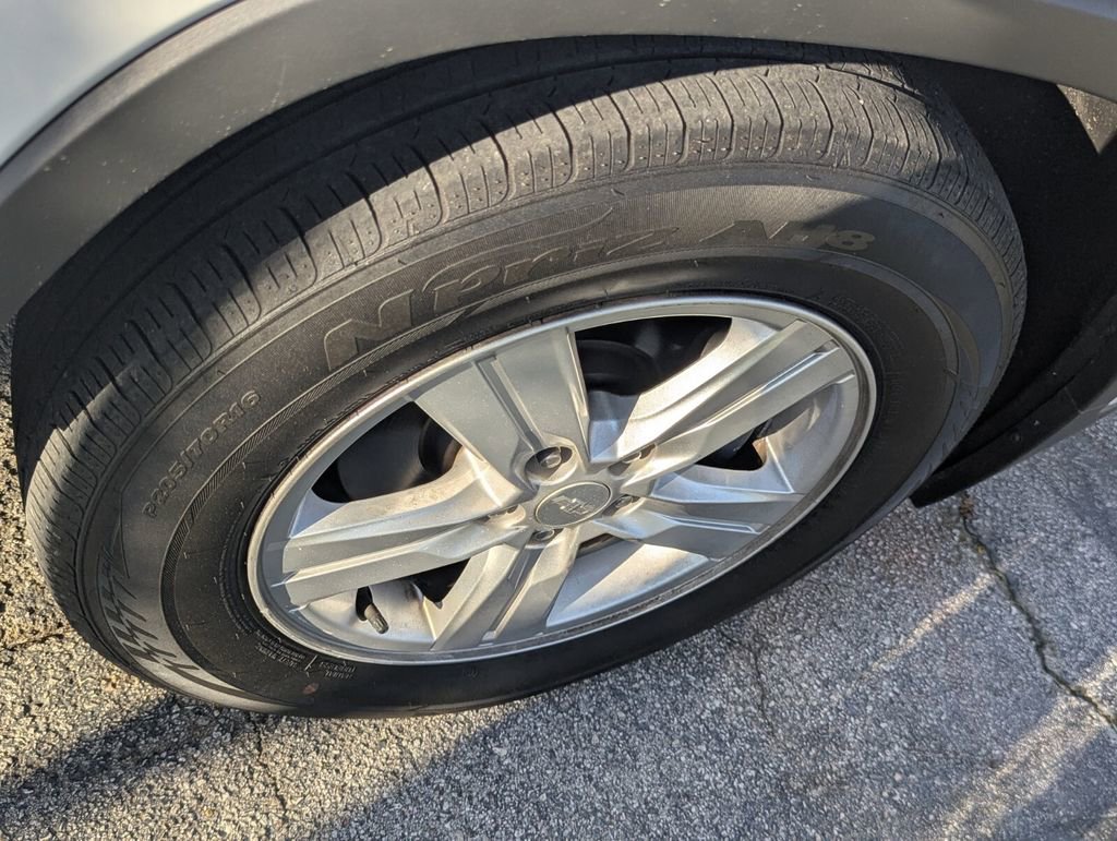 Used 2020 Chevrolet Trax LT FWD image 20