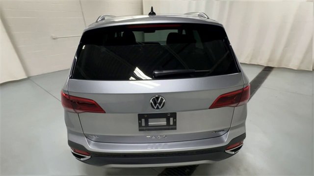 Used 2022 Volkswagen Taos SEL image 7