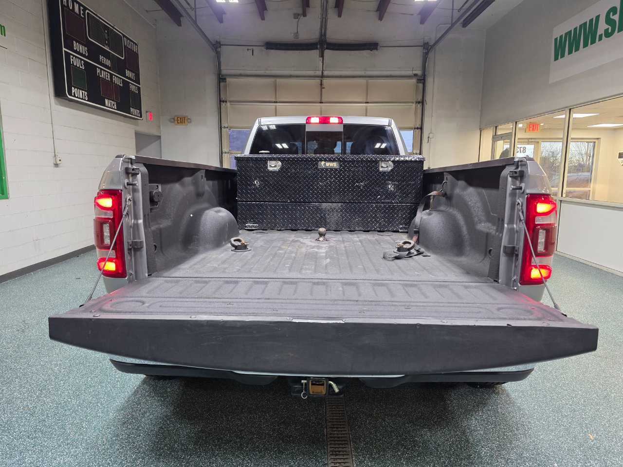 Used 2024 RAM 3500 Tradesman w/ Safety Group image 21
