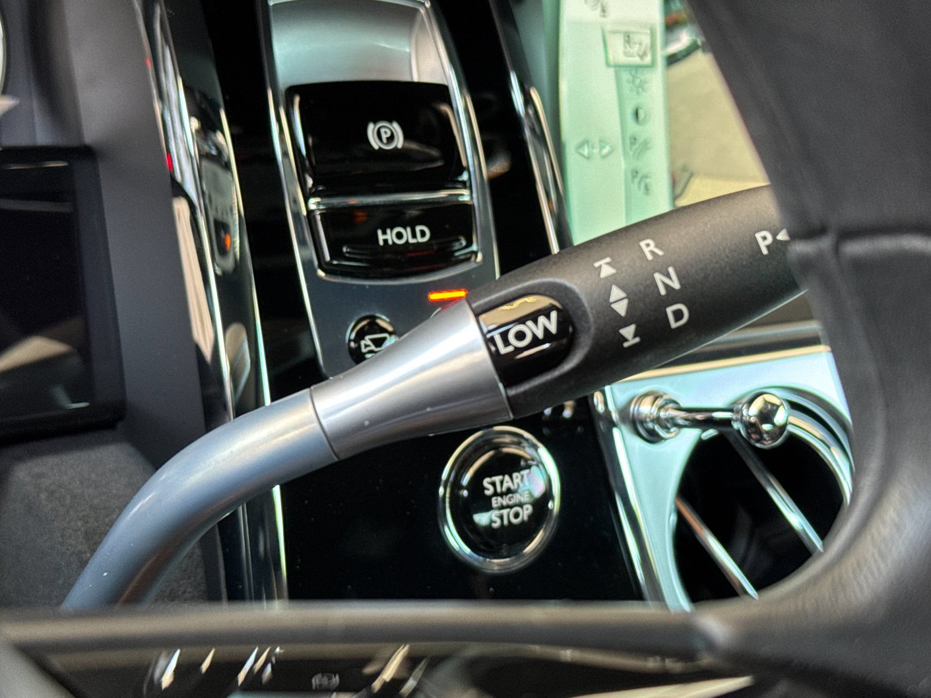Certified 2014 Rolls-Royce Wraith RWD image 22
