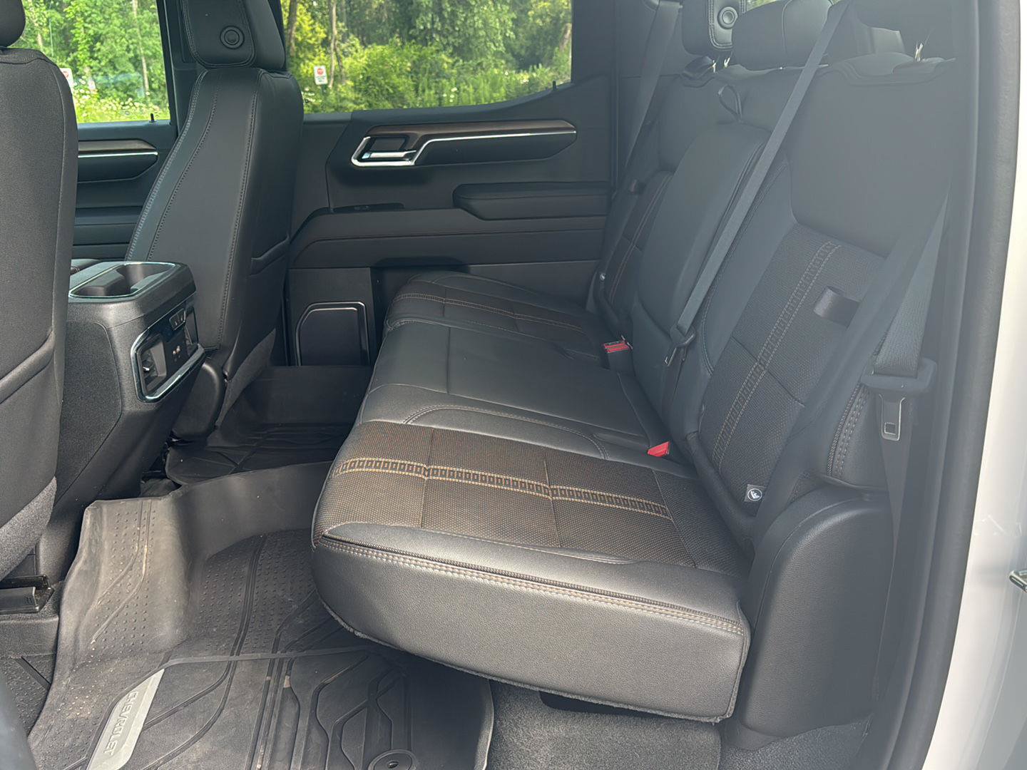 Used 2023 Chevrolet Silverado 1500 High Country AWD/4WD image 10