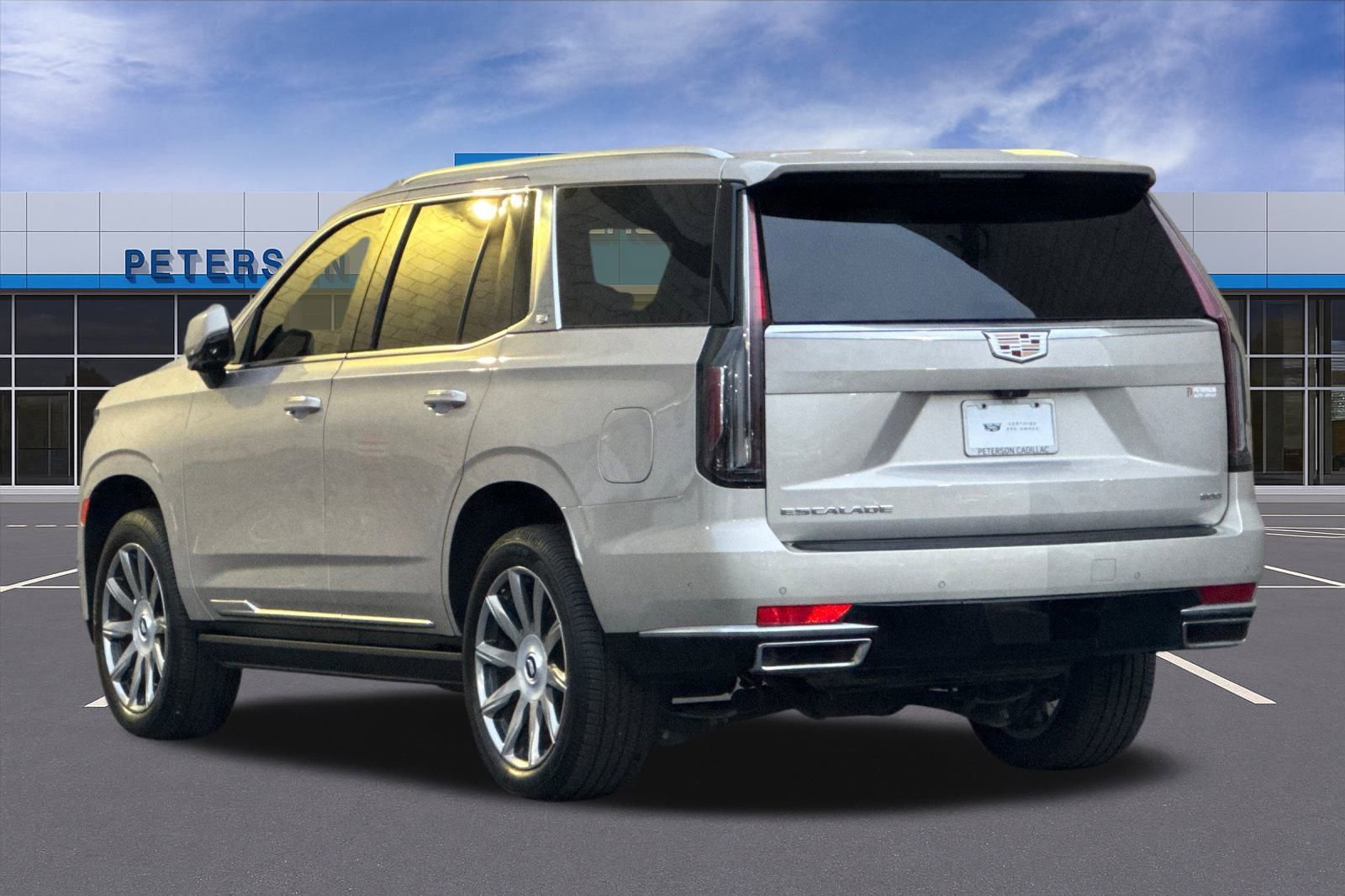 Certified 2024 Cadillac Escalade Premium Luxury Platinum w/ Heavy-Duty Trailer Package image 6