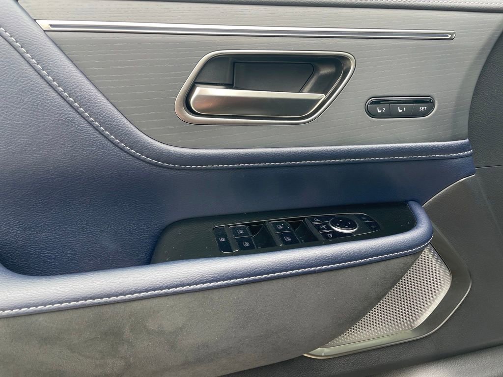 Certified 2026 INFINITI QX80 4WD w/ Sport Exterior Package image 11