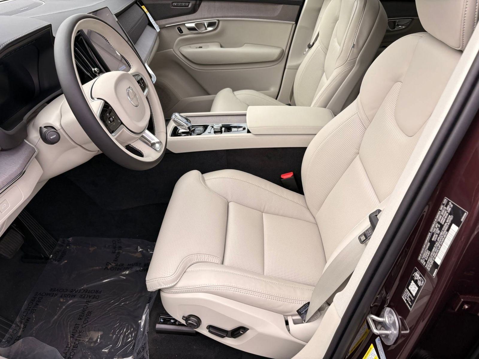 New 2026 Volvo XC90 B6 Ultra w/ Protection Package image 4