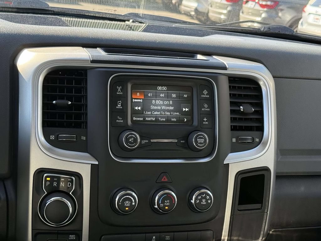 Used 2019 RAM 1500 Classic SLT AWD/4WD image 3