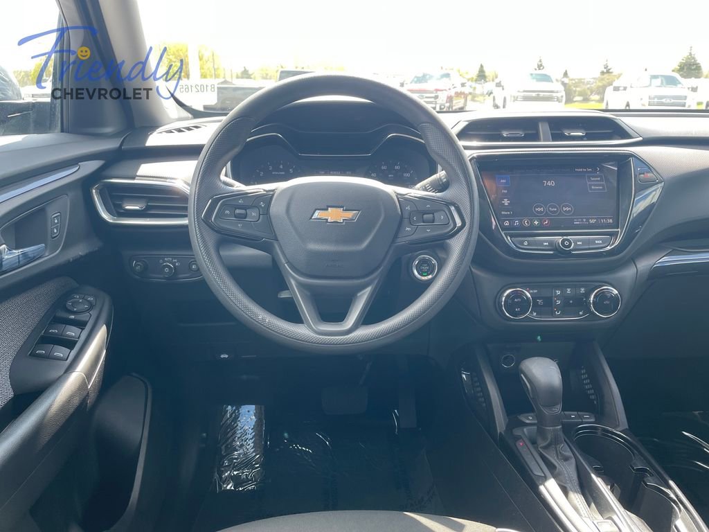 Used 2022 Chevrolet TrailBlazer LT w/ Convenience Package AWD/4WD image 27