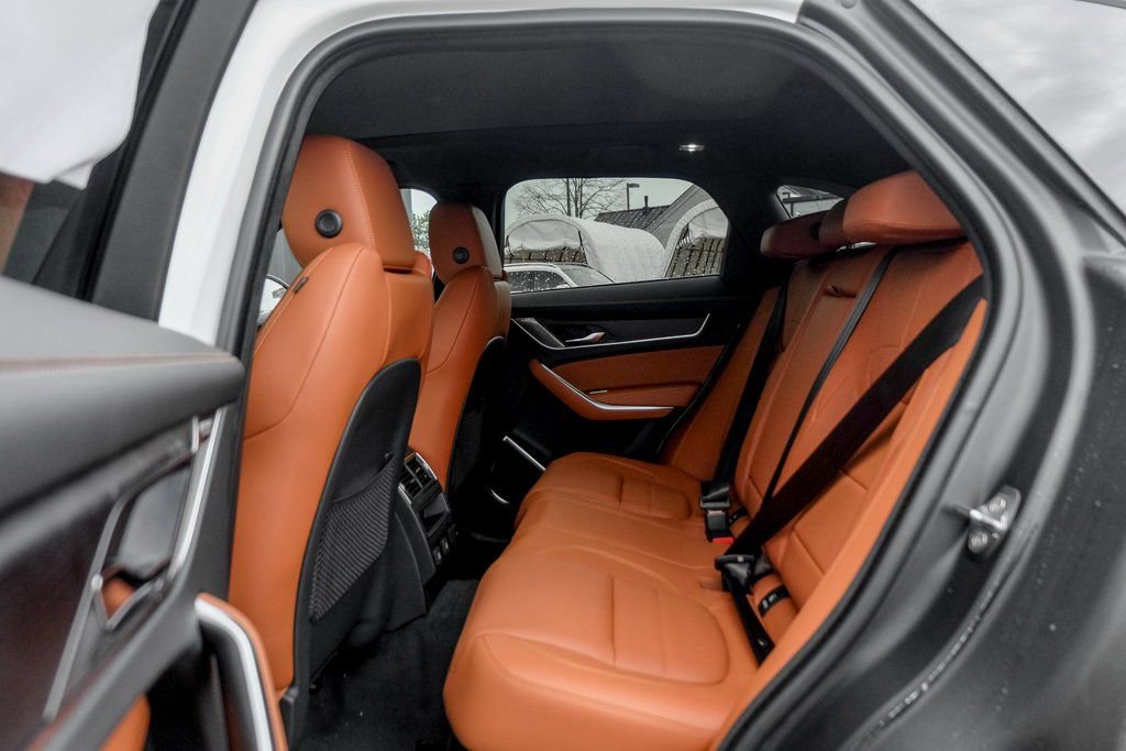 New 2026 Jaguar F-PACE R-Dynamic S image 16
