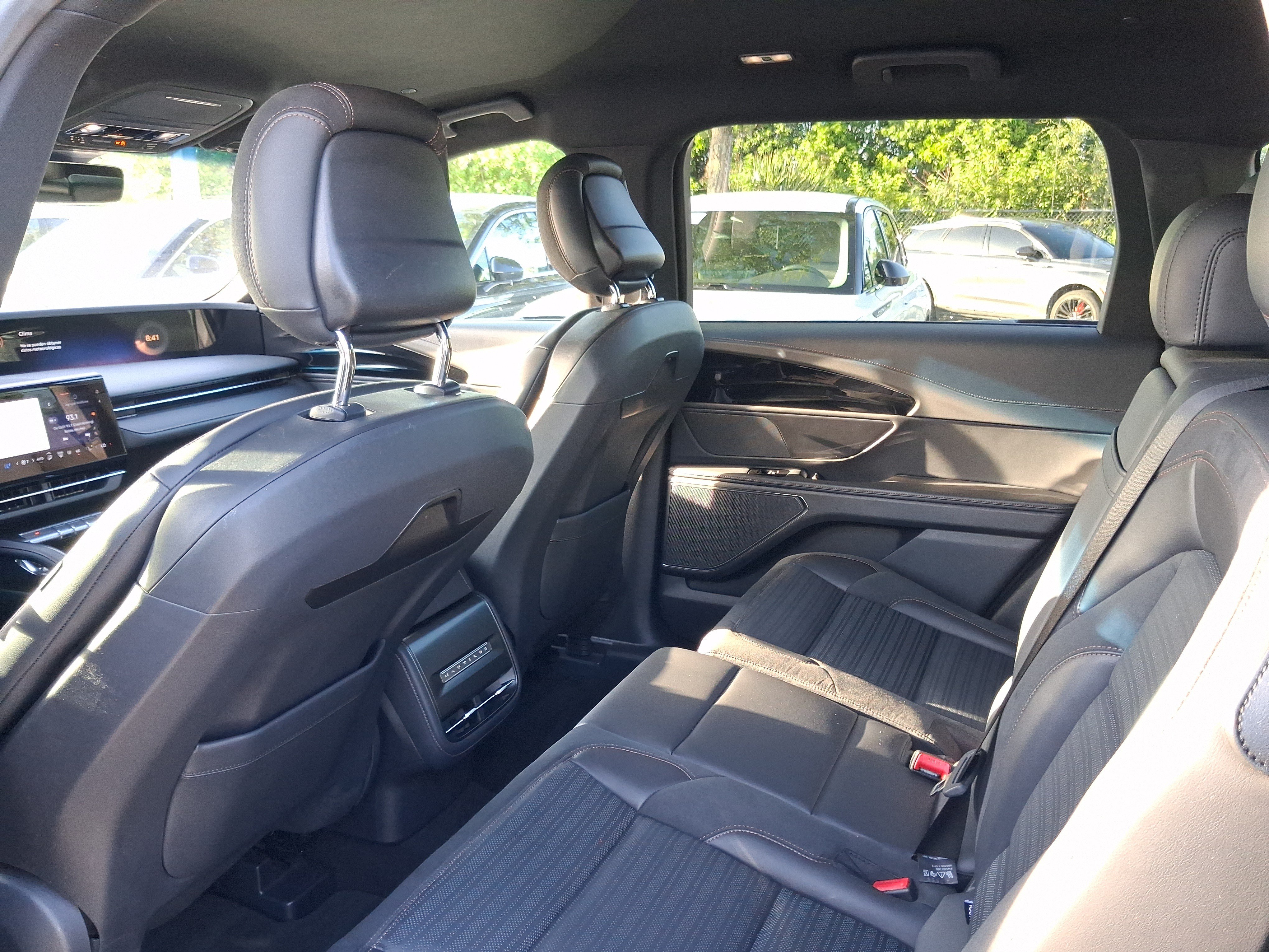 Certified 2024 Lincoln Nautilus Reserve w/ Jet Appearance Package (87T) AWD/4WD image 5