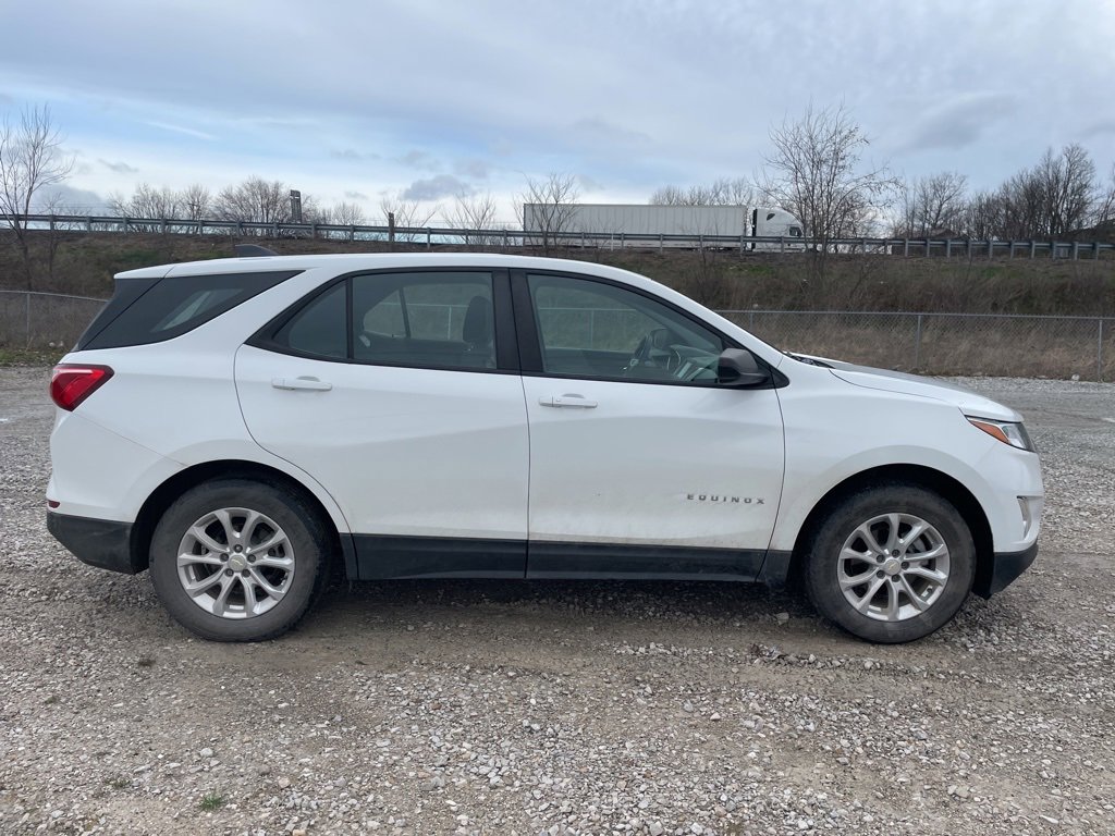 Used 2021 Chevrolet Equinox LS image 4
