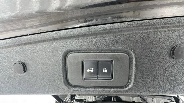 Certified 2025 Nissan Pathfinder SL image 17