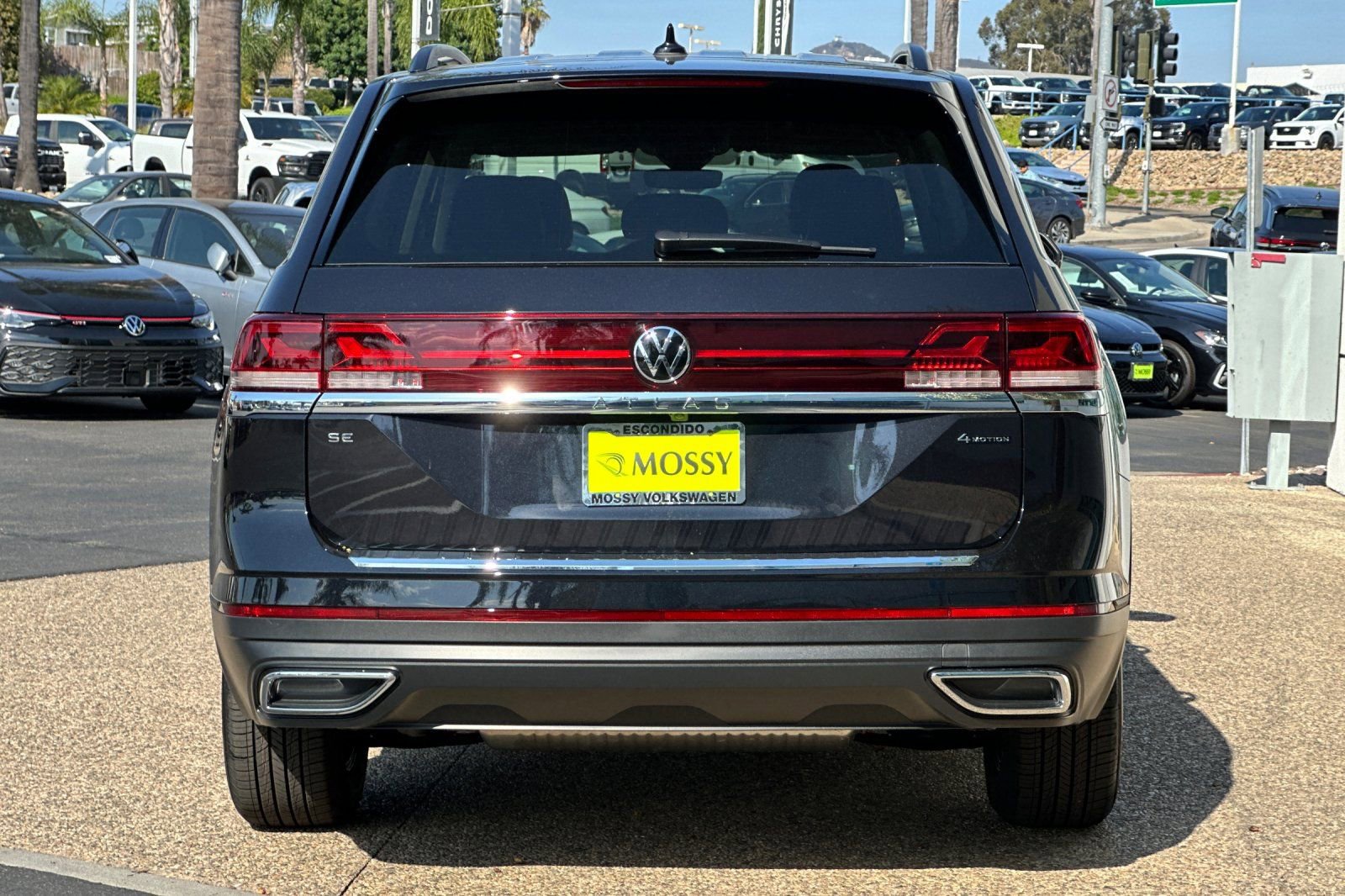 New 2026 Volkswagen Atlas SE image 5