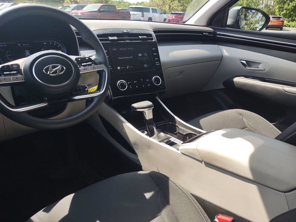 Used 2024 Hyundai Tucson SE AWD/4WD image 9