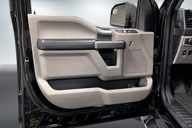 Used 2020 Ford F150 XLT w/ Equipment Group 302A Luxury AWD/4WD image 19