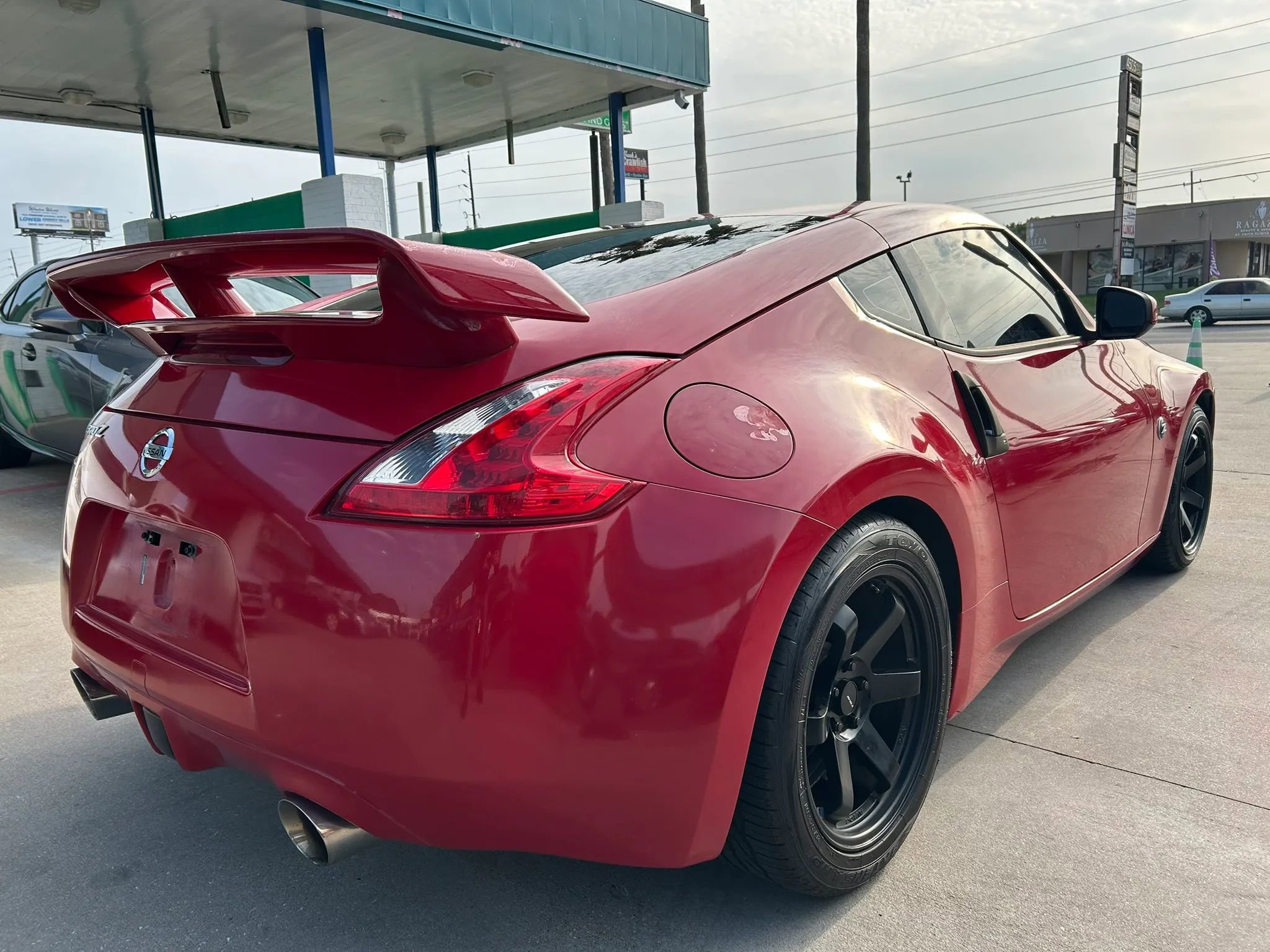 Used 2012 Nissan 370Z Coupe RWD image 5