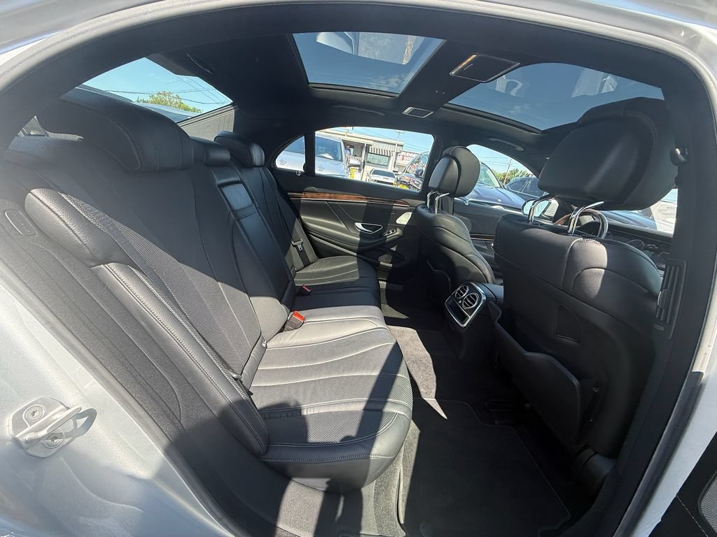 Used 2014 Mercedes-Benz S 550 Sedan image 21