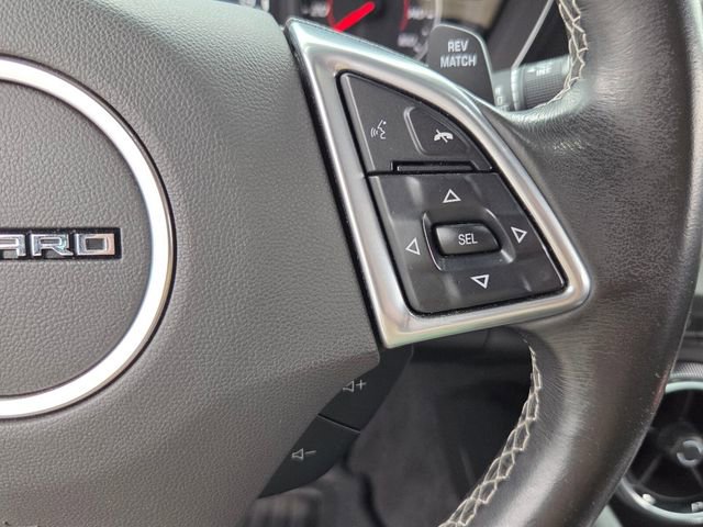 Used 2020 Chevrolet Camaro LT w/ Technology Package image 24