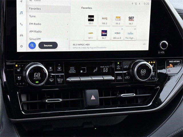 Used 2023 Toyota Highlander Limited image 22