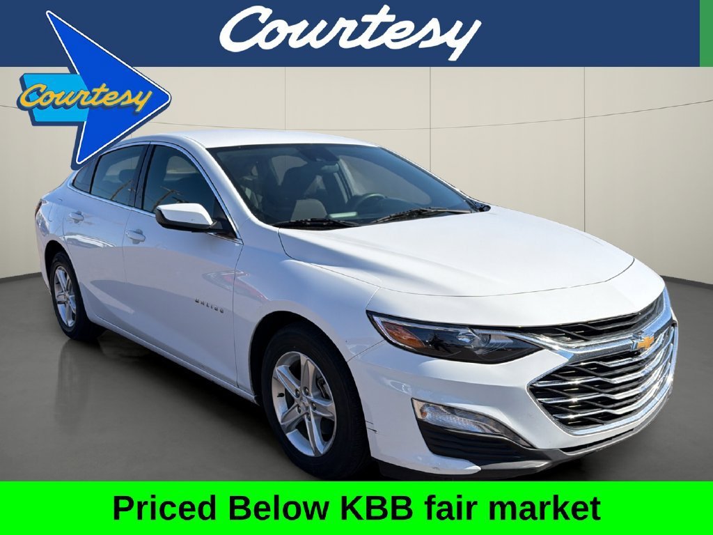 Used 2024 Chevrolet Malibu LT FWD image 1