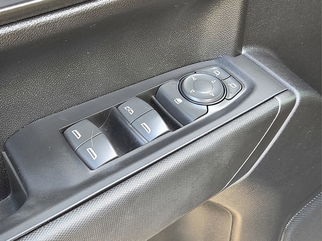 Used 2024 Chevrolet Silverado 1500 Custom image 18