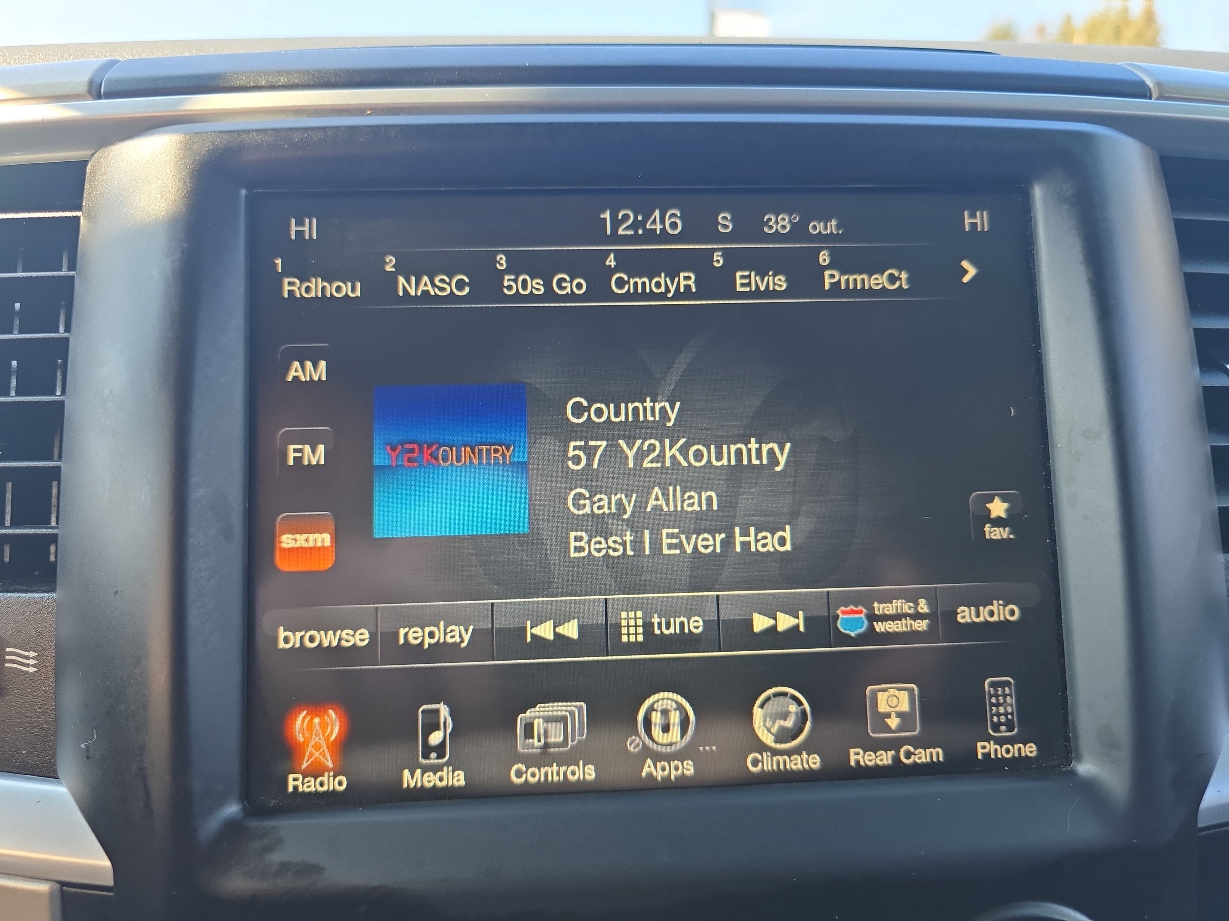 Used 2017 RAM 2500 SLT w/ Snow Chief Group image 29