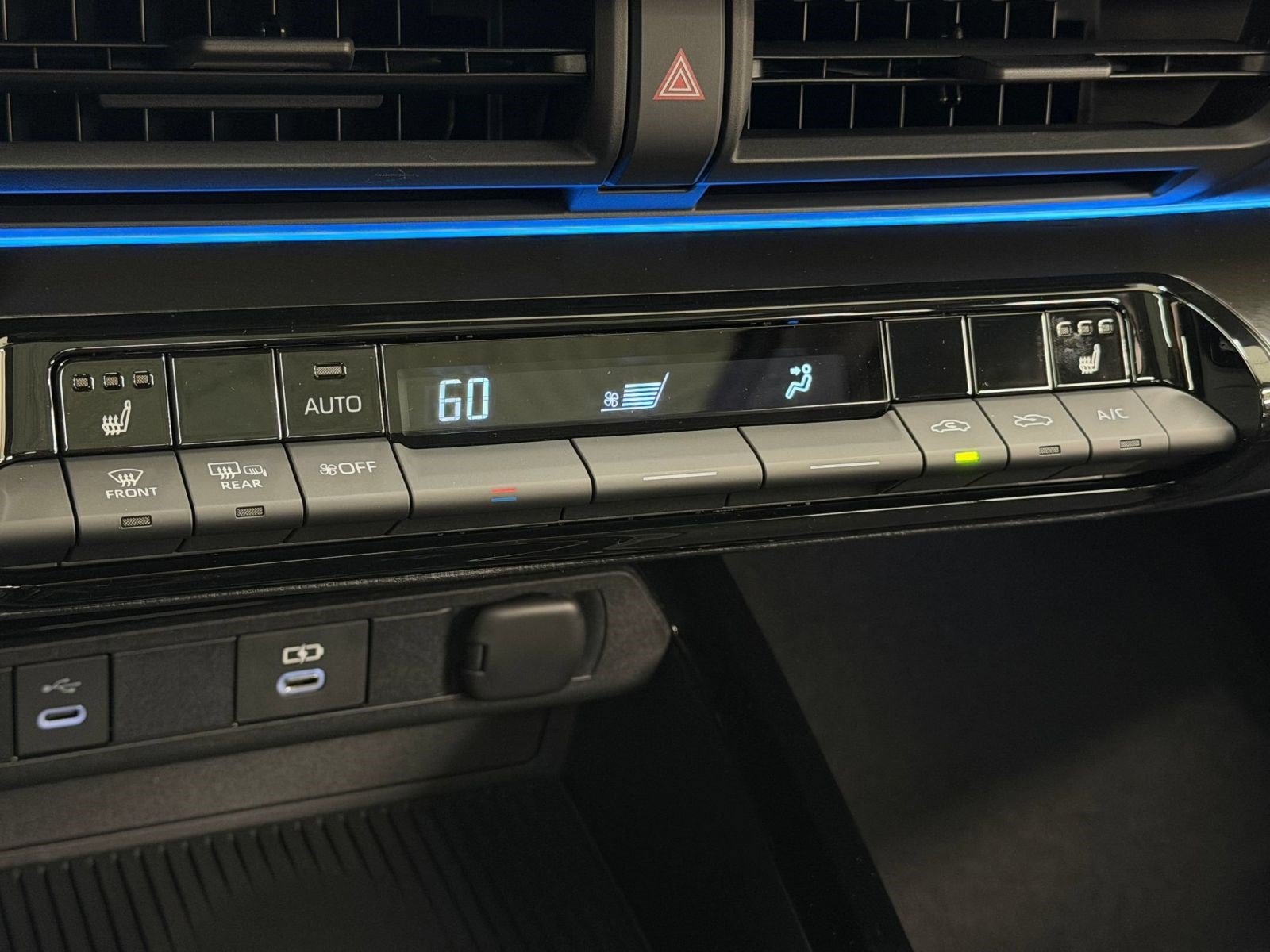 New 2026 Toyota Prius AWD image 16
