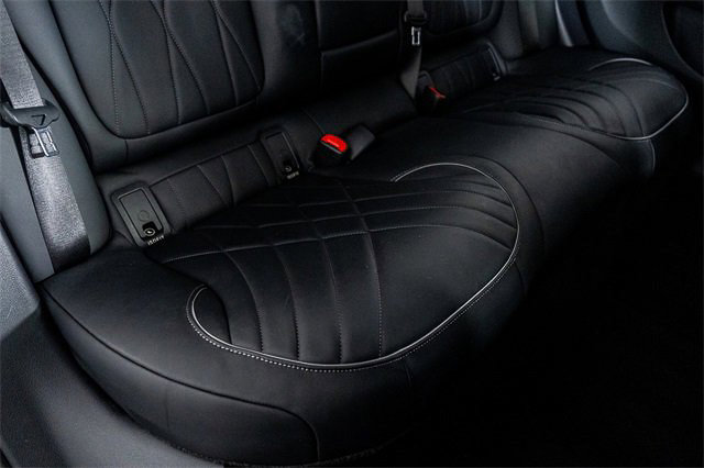 Used 2022 Mercedes-Benz EQS 580 4MATIC Sedan image 35