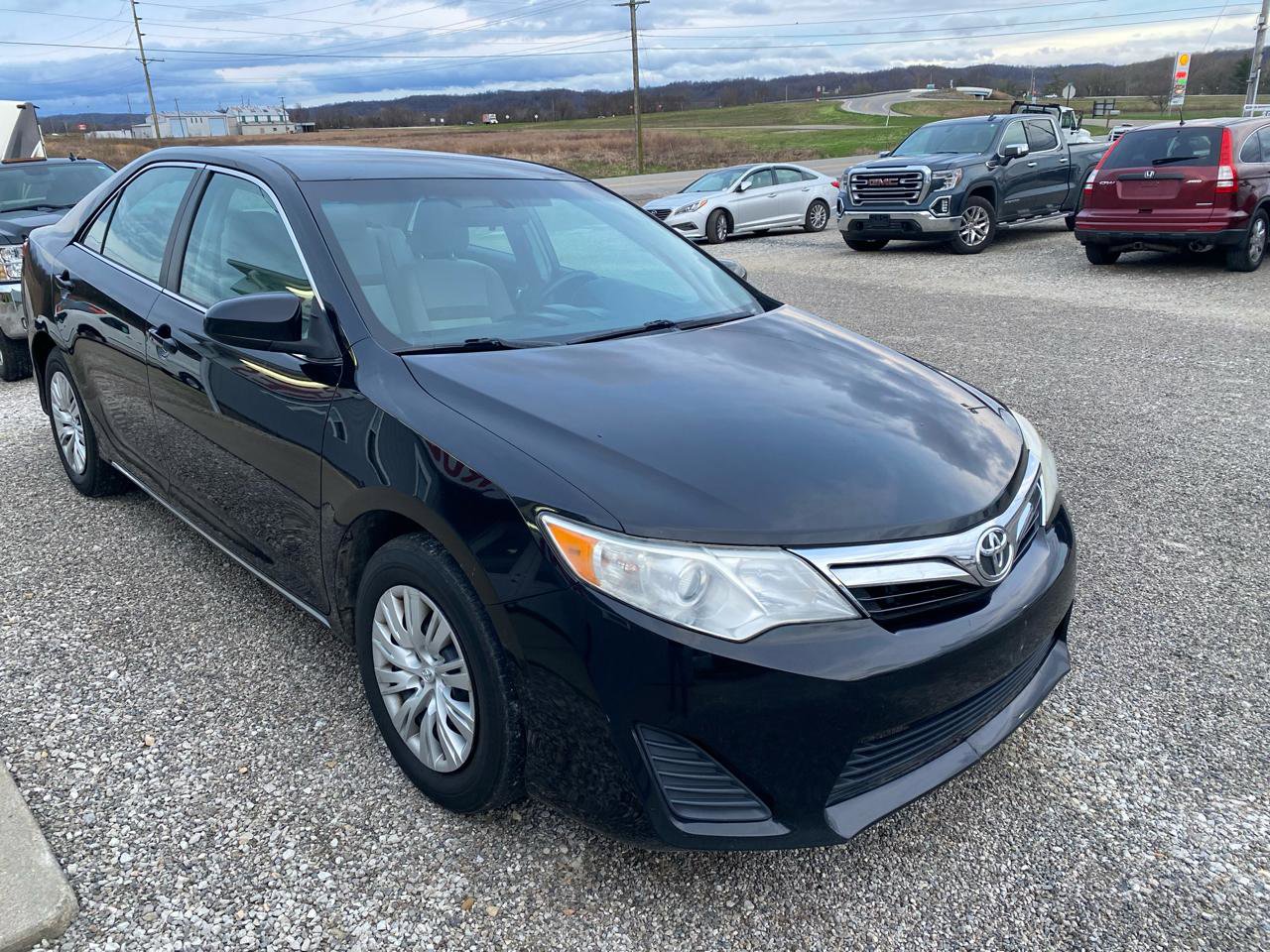 Used 2013 Toyota Camry LE FWD image 4