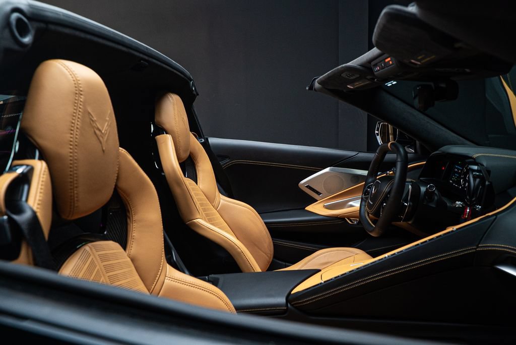 Used 2023 Chevrolet Corvette Stingray Premium Cpe w/ Engine Appearance Package RWD image 43
