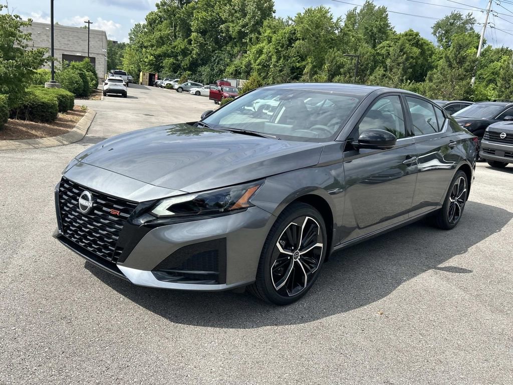 New 2026 Nissan Altima 2.5 SR AWD/4WD image 3