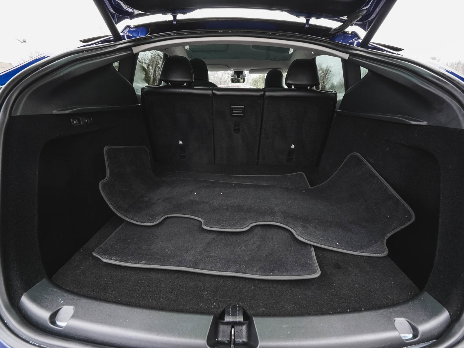 Used 2024 Tesla Model Y Long Range image 40