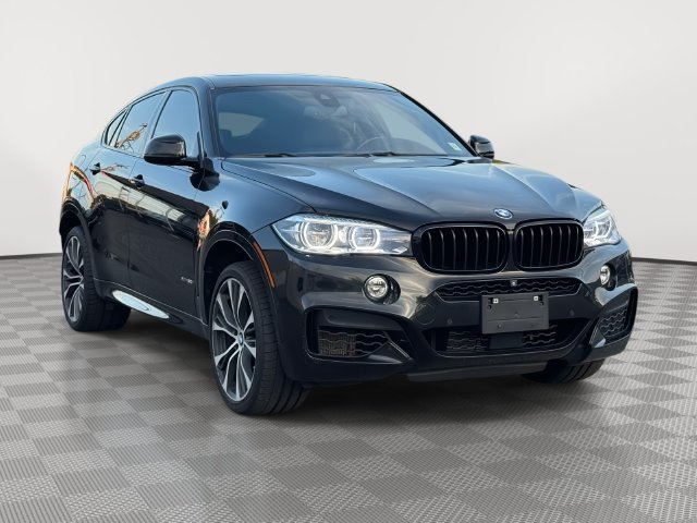 Used 2019 BMW X6 xDrive50i w/ M Sport Package AWD/4WD image 4