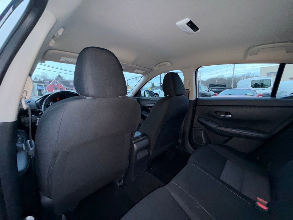 Used 2022 Nissan Sentra SV FWD image 16