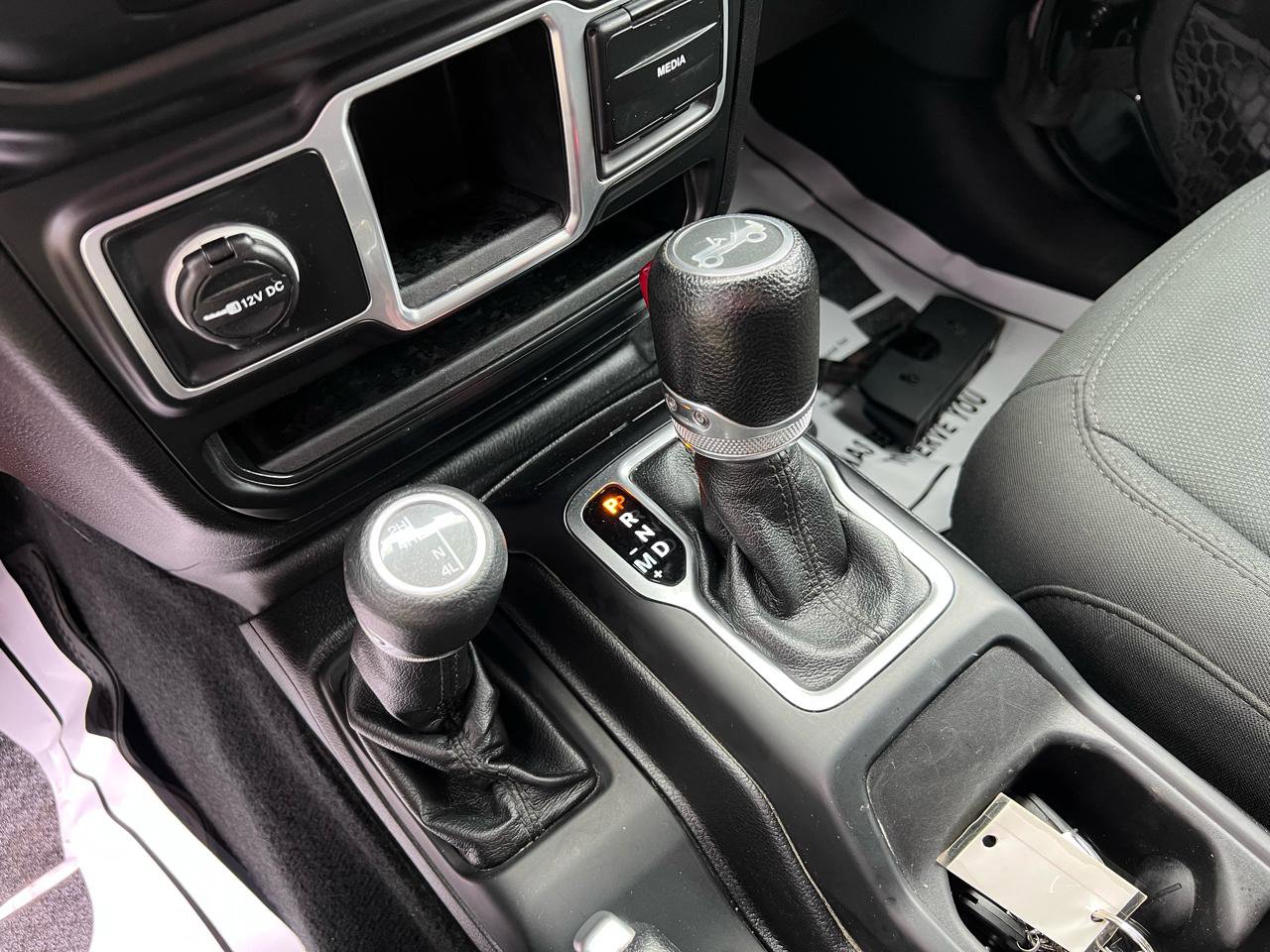 Used 2018 Jeep Wrangler Sport image 16