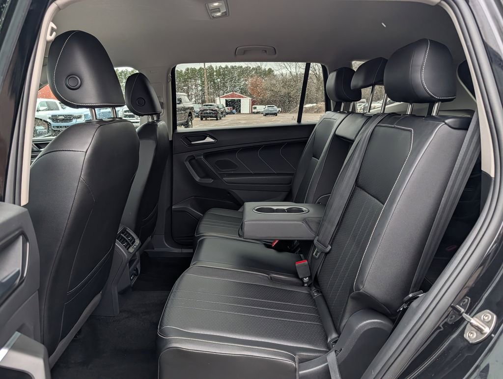 Used 2023 Volkswagen Tiguan SE image 11