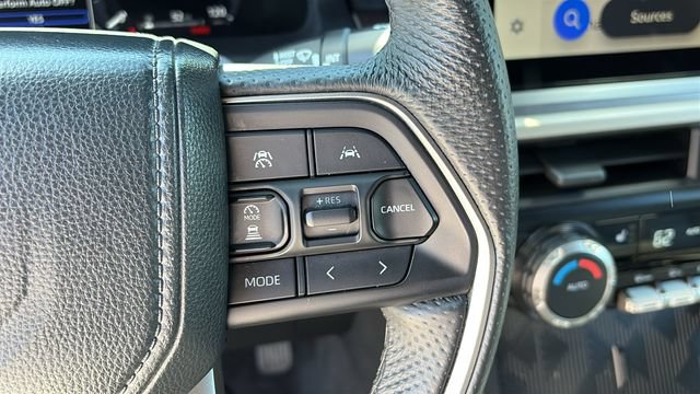 Used 2024 Toyota Tacoma TRD Off-Road AWD/4WD image 15