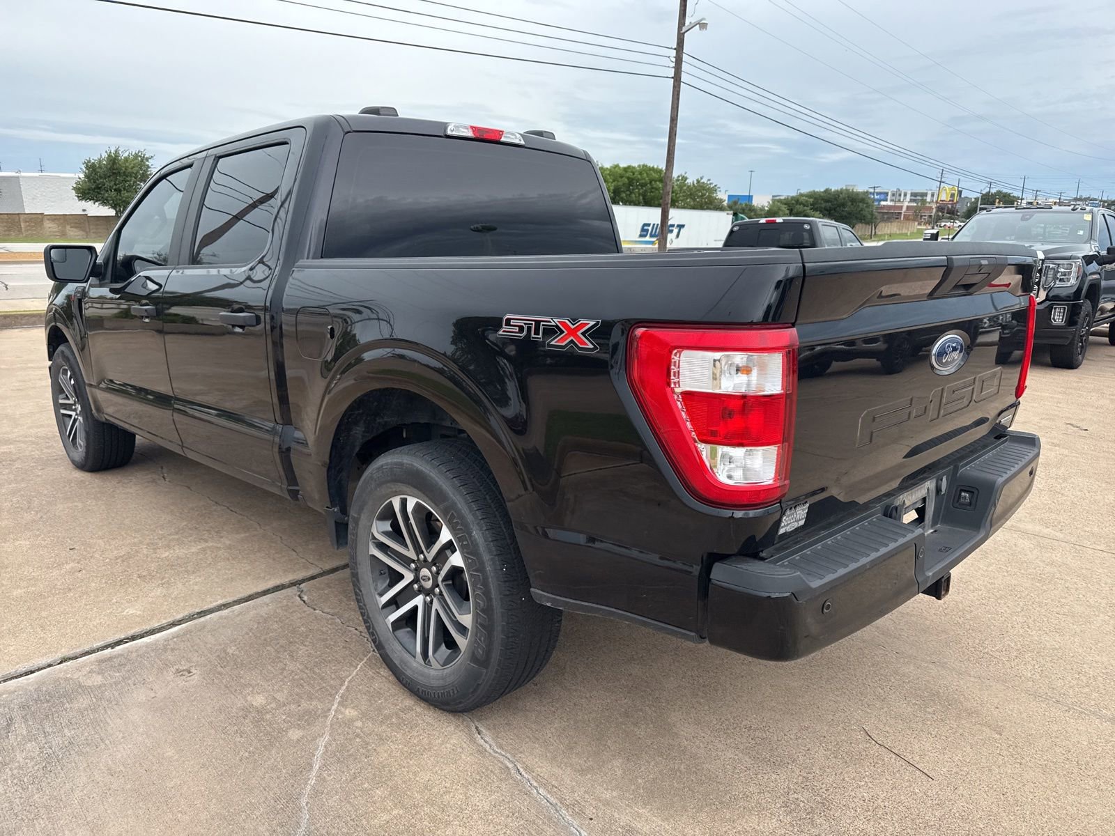 Used 2023 Ford F150 XL w/ STX Appearance Package RWD image 5