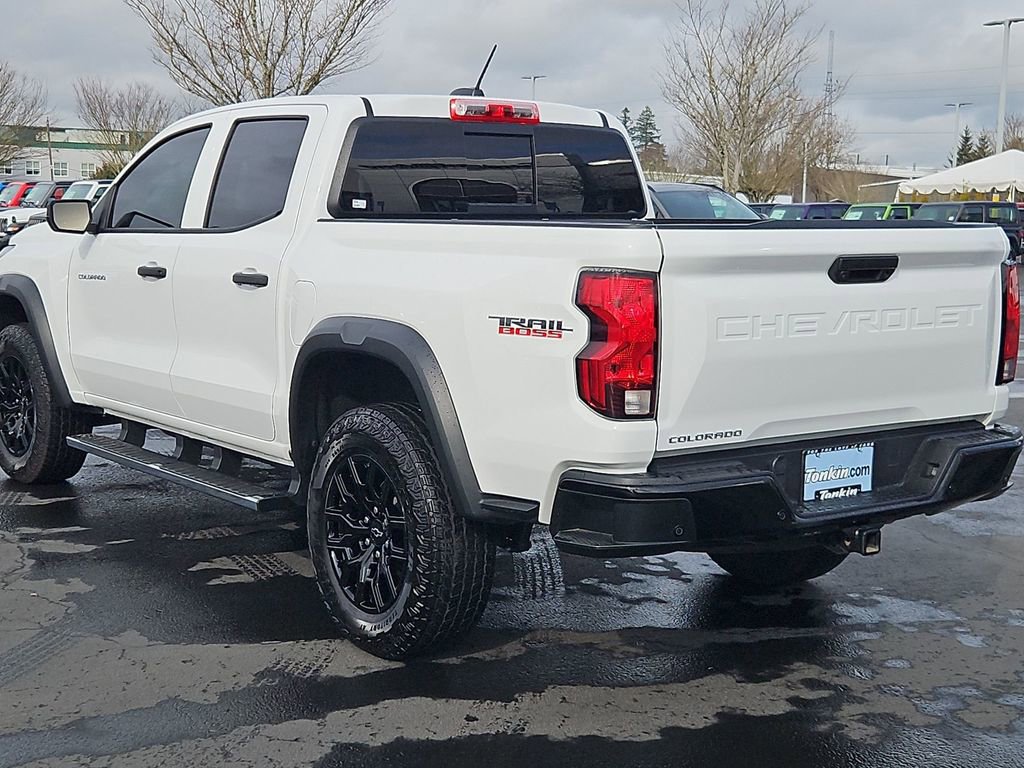 Used 2025 Chevrolet Colorado Trail Boss w/ Off-Road Front Bumper Package image 4