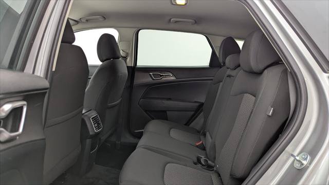 Used 2024 Kia Sportage LX FWD image 17