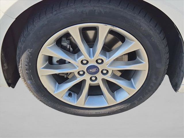 Used 2017 Ford Fusion Energi Titanium FWD image 14