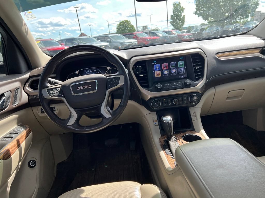 Used 2019 GMC Acadia Denali w/ Technology Package AWD/4WD image 11