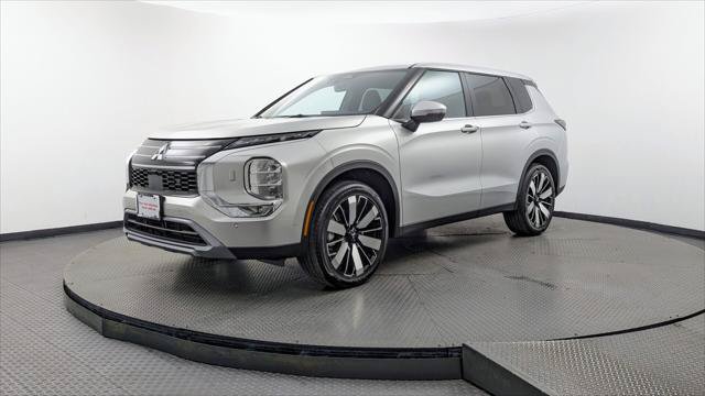 Used 2026 Mitsubishi Outlander SE AWD/4WD image 2