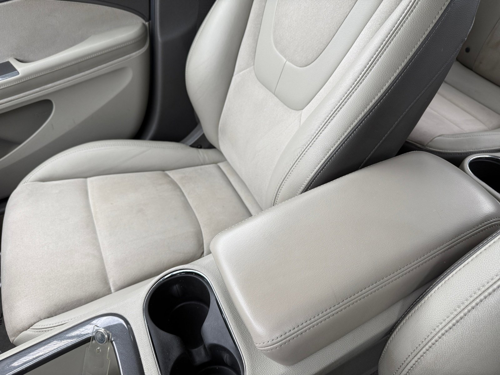 Used 2013 Chevrolet Volt Premium w/ Premium Trim Package image 14