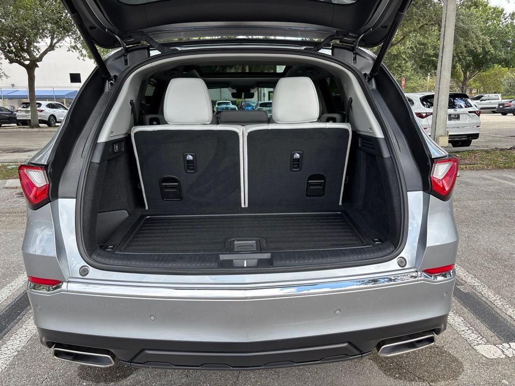 Used 2024 Acura MDX w/ Technology Package FWD image 32
