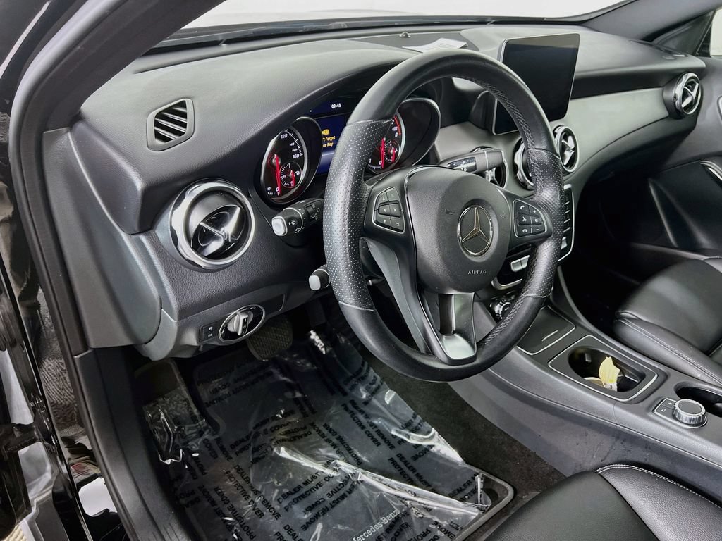 Used 2020 Mercedes-Benz GLA 250 4MATIC image 8