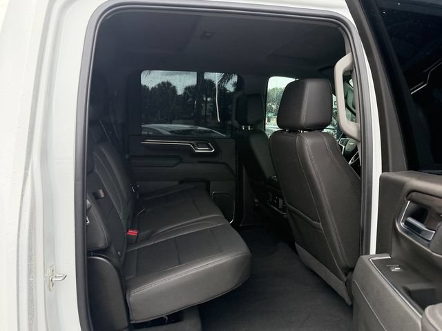 Used 2026 Chevrolet Silverado 2500 LTZ w/ LTZ Convenience Package AWD/4WD image 15