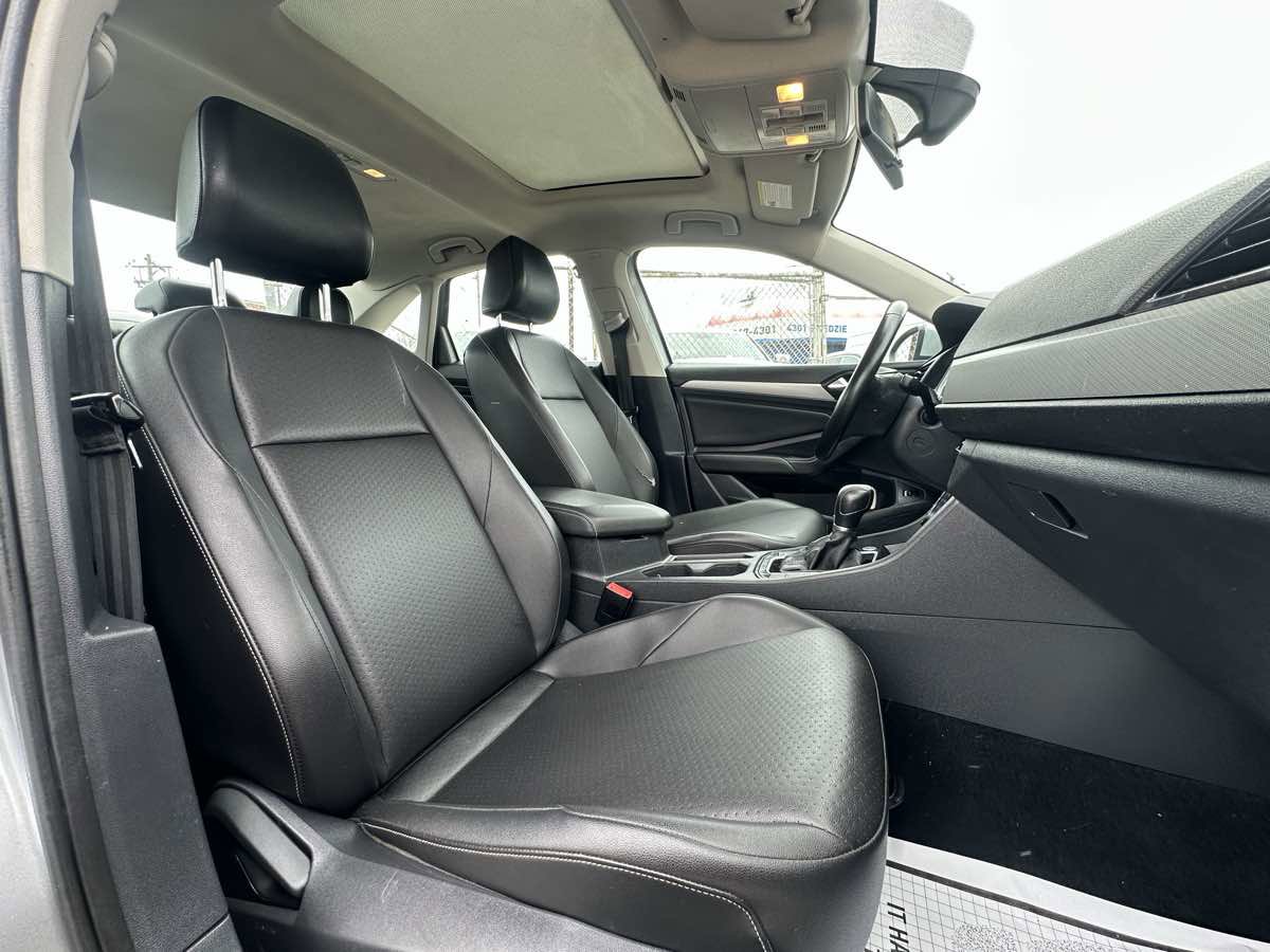 Used 2019 Volkswagen Jetta S image 28