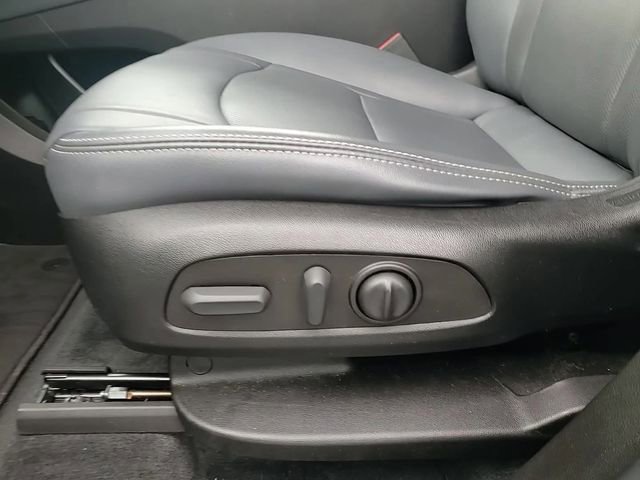 Certified 2023 Buick Enclave Essence image 13